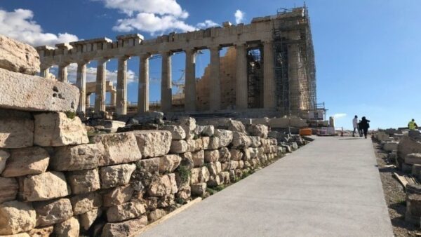 ΥΠΠΟ: Λειτουργία αρχαιολογικών χώρων λόγω των υψηλών θερμοκρασιών