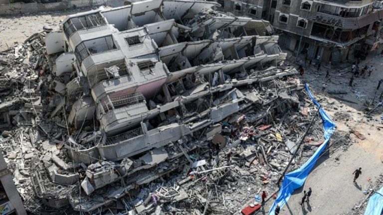 Νέοι βομβαρδισμοί του Ισραήλ στη νότια Γάζα - Ο Μπλίνκεν συνεχίζει την προσπάθεια για συμφωνία κατάπαυσης του πυρός