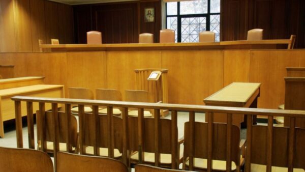 Θεσσαλονίκη: Aπορρίφθηκε το αίτημα εξαίρεσης της προέδρου στη δίκη για τους μαζικούς θανάτους από COVID σε γηροκομείο