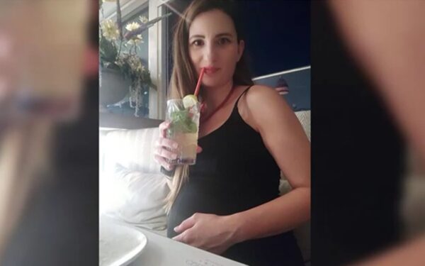 Καταγγελία εγκύου για τον ΕΦΚΑ: “Με θεωρούσαν άνδρα” – Τι της ζήτησαν -video