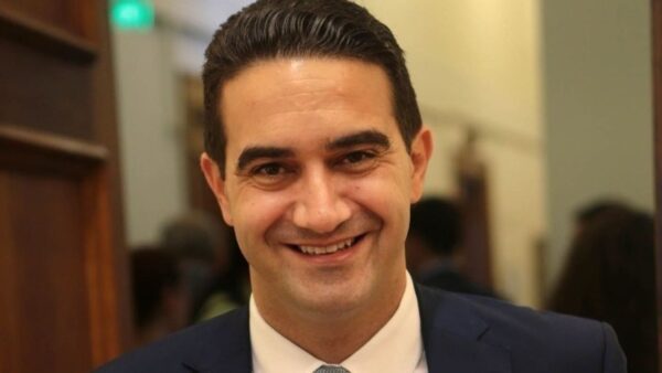 Υποψηφιότητα για την ηγεσία του ΠΑΣΟΚ-ΚΙΝΑΛ ανακοίνωσε ο Μιχάλης Κατρίνης