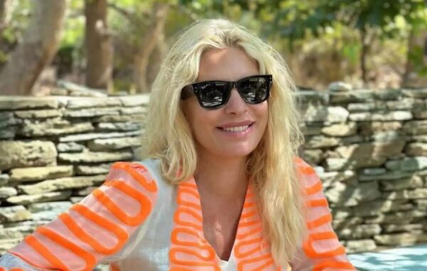 Ελένη Μενεγάκη: Η πρώτη φωτογραφία από τις διακοπές της