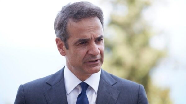 Αιφνιδιαστική επίσκεψη Κυριάκου Μητσοτάκη στο Λαϊκό Νοσοκομείο