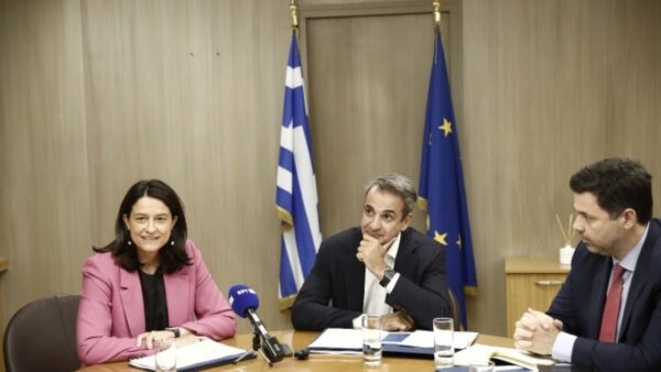 Κυρ. Μητσοτάκης: Iσχύει η δέσμευση ο κατώτατος μισθός να φτάσει στα 950 ευρώ στο τέλος της τετραετίας