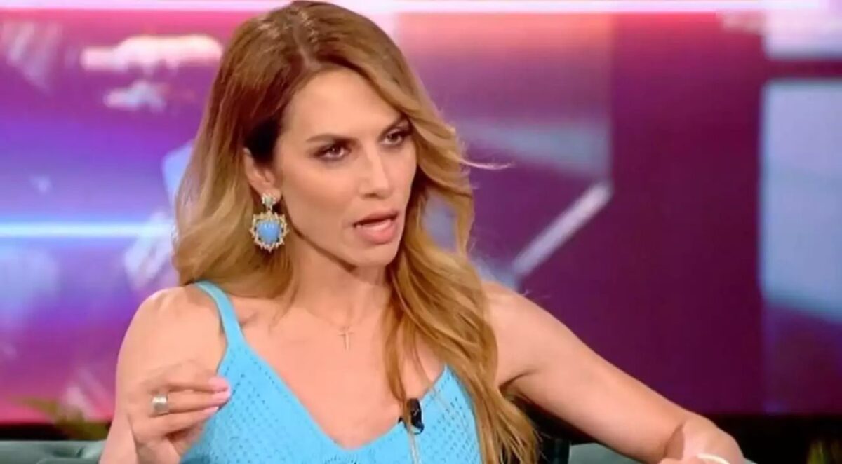 Ντορέττα Παπαδημητρίου: «Θυμάμαι να πεινάω, περίμενα το Σάββατο για να φάω, ζυγιζόμασταν κάθε μέρα»