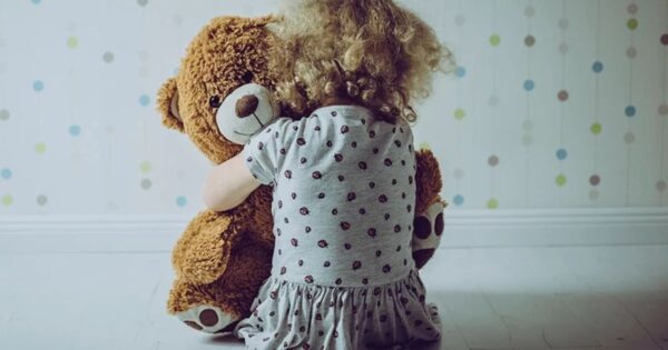Θεσσαλονίκη: Καταδικάστηκε 75χρονος για σεξουαλική κακοποίηση της 8χρονης ανιψιάς του