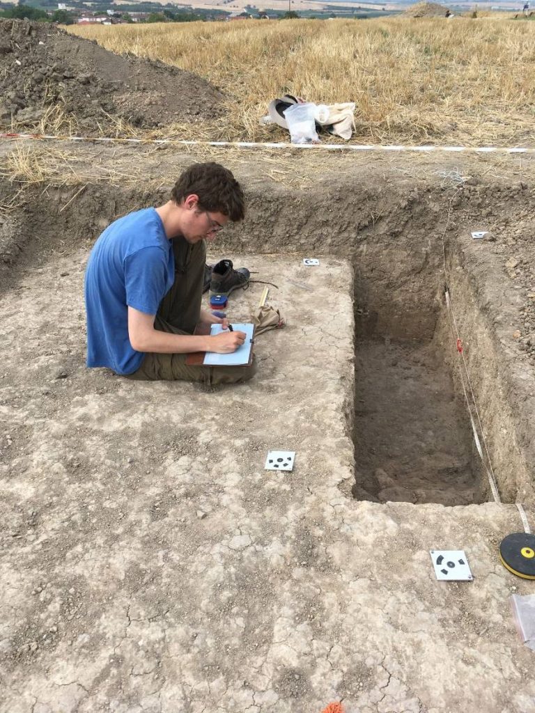 Τούμπα Σερρών: Σημαντικά τα ευρήματα της ανασκαφής στον Νεολιθικό Οικισμό– Ολοκληρώθηκε η έρευνα