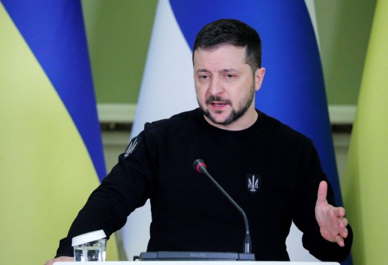 Ουκρανία: Ο Ζελένσκι ζητεί όπλα μεγάλου βεληνεκούς μετά τη νέα ρωσική επίθεση στο Κίεβο