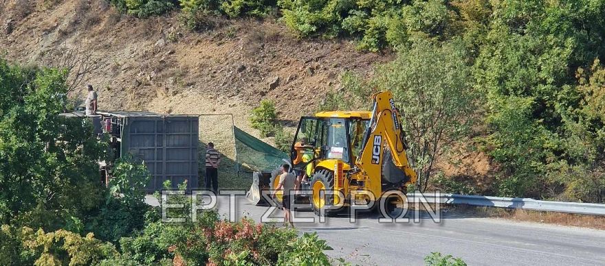 Δήμος Βισαλτίας: Ανατροπή φορτηγού στον δρόμο Νιγρίτα προς Λαγκάδι