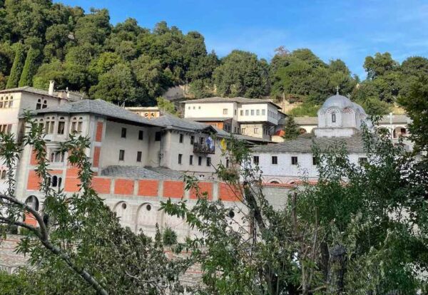 Δεκαπενταύγουστος: Είναι σωστή η ευχή "Καλή Παναγιά";