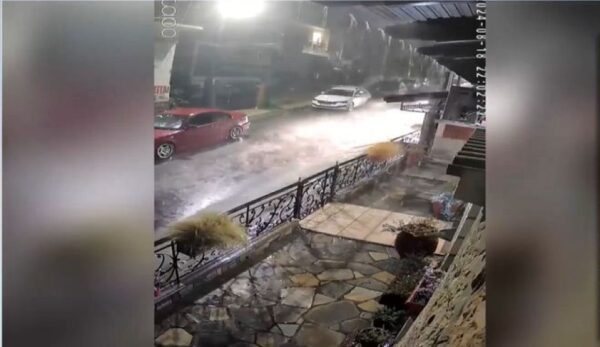 Θεσσαλονίκη: Προβλήματα από το ξαφνικό μπουρίνι