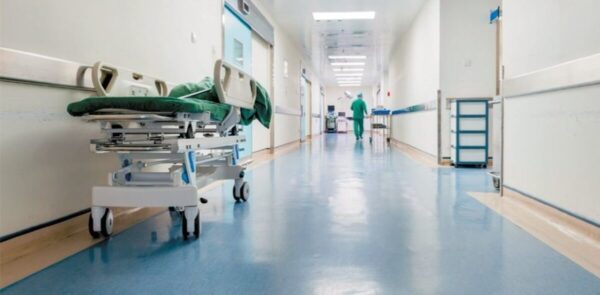 Η ΕΝΙΘ καταδικάζει τα συνεχώς αυξανόμενα περιστατικά βίας σε βάρος υγειονομικών