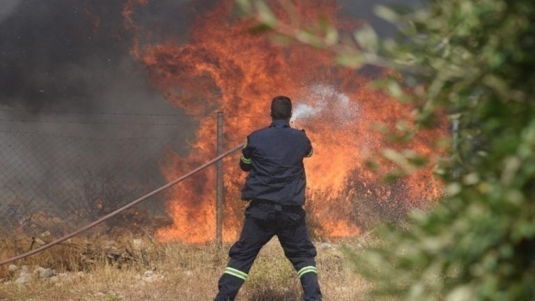 ΓΓΠΠ: Ακραίος κίνδυνος πυρκαγιάς για αύριο, στις Περιφέρειες Αττικής, Στερεάς Ελλάδας, Πελοποννήσου και Κρήτης