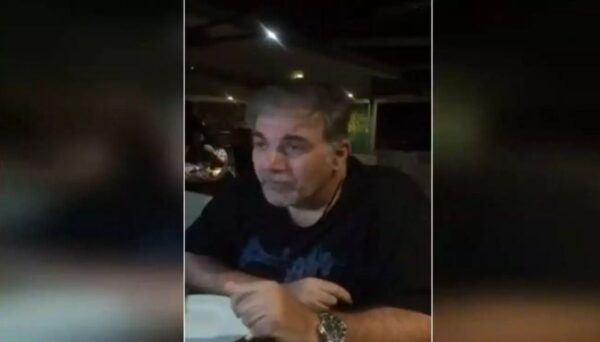 Δημήτρης Σταρόβας: Η πρώτη βραδινή έξοδος μετά τη σοβαρή περιπέτεια με την υγεία του