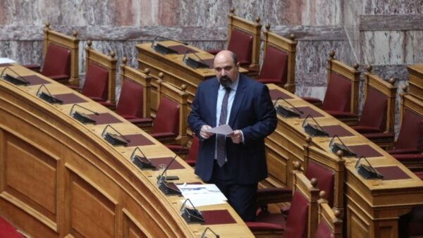 Χρ. Τριαντόπουλος: Ξεκινούν οι πληρωμές της πρώτης Κρατικής Αρωγής στους πληγέντες από τις φωτιές στην Αττική