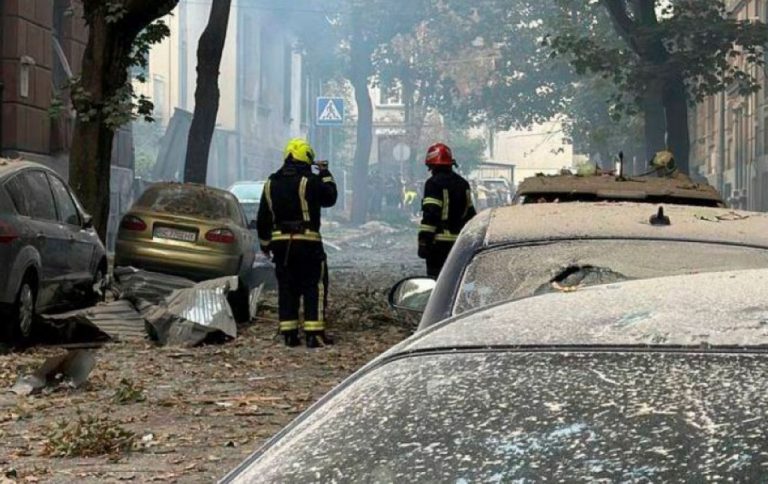 Ουκρανία: «Υπερηχητικό» ρωσικό πλήγμα στη Λβιβ εν μέσω κυβερνητικών αλλαγών – Η Μόσχα προειδοποιεί να μην επέμβει η Δύση