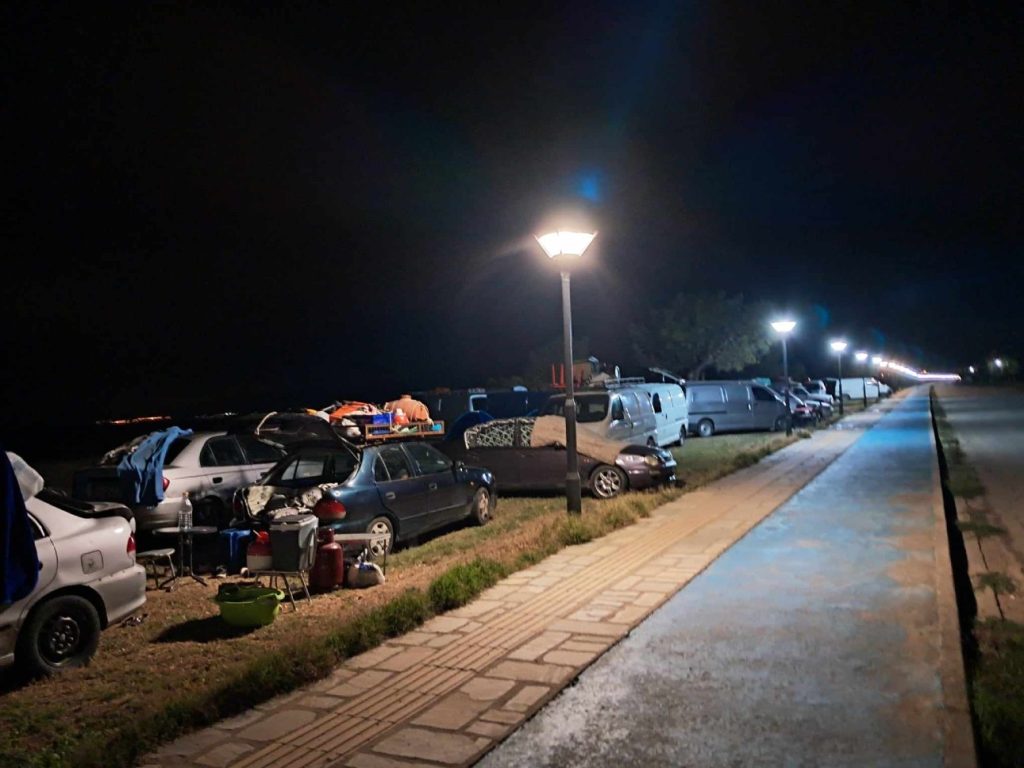 Παραλία Οφρυνίου: Βρωμιά και αναρχία