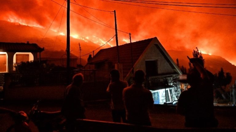 Ποινική δίωξη σε βάρος του αντιδημάρχου Ξυλοκάστρου για την πυρκαγιά στην Κόρινθο