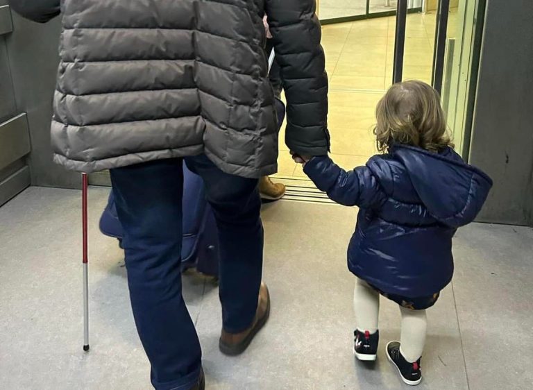 Τάσος Χατζηβασιλείου: Η συγκινητική ανάρτηση για τον πατέρα του που έχασε την όρασή του