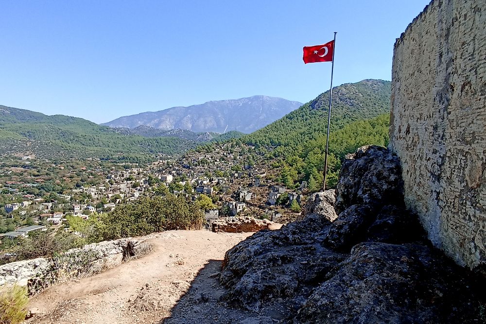 Το Λεβίσσι των Ρωμιών, ένα μικρασιατικό χωριό σμιλεμένο στο βράχο