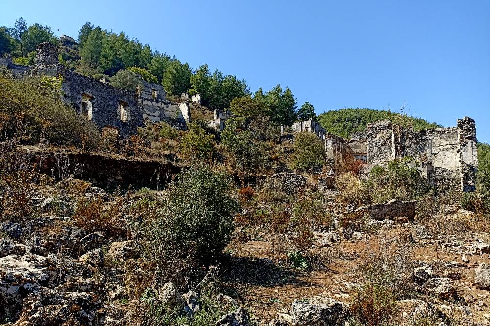 Το Λεβίσσι των Ρωμιών, ένα μικρασιατικό χωριό σμιλεμένο στο βράχο