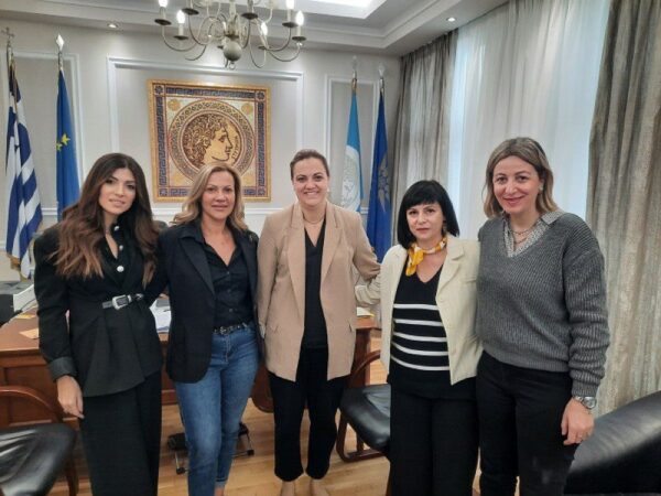 Συνάντηση Δημάρχου Σερρών με τα νέα μέλητου Διοικητικού Συμβουλίου του Εμπορικού Συλλόγου