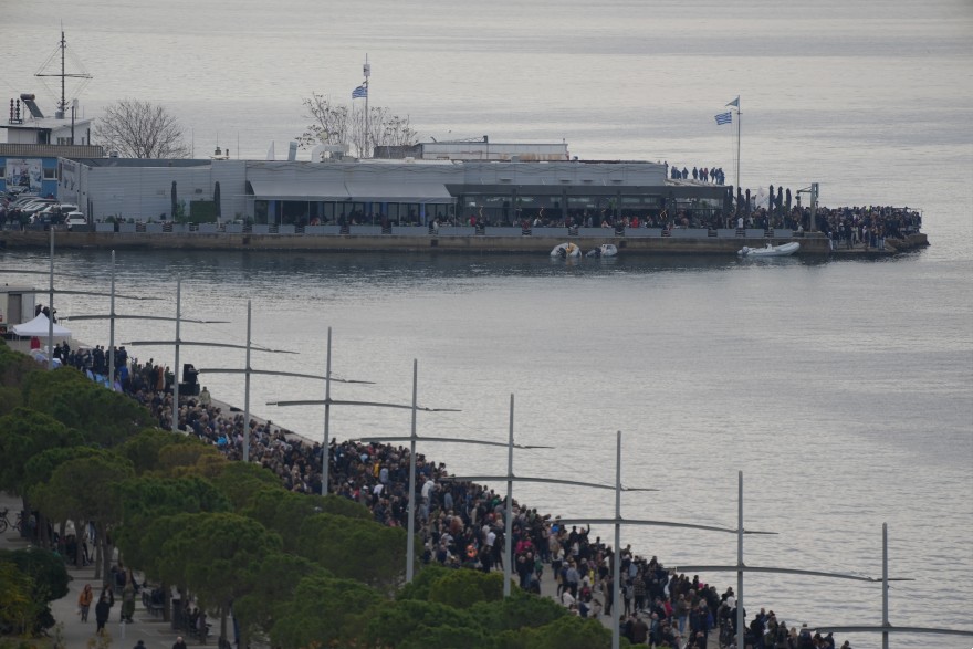 Εντυπωσιακή επίδειξη της Πολεμικής Αεροπορίας στον ουρανό της Θεσσαλονίκης -φωτο