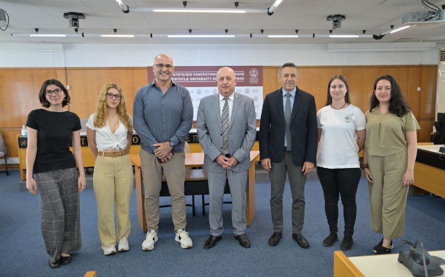 Ασημένιο μετάλλιο στη φοιτητική ομάδα iGEM του ΑΠΘ για την πρόταση στην Πολλαπλή Σκλήρυνση