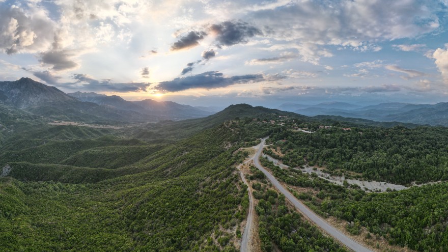 Καστάνιανη: Ένα από τα παλαιότερα χωριά του Πωγωνίου - video