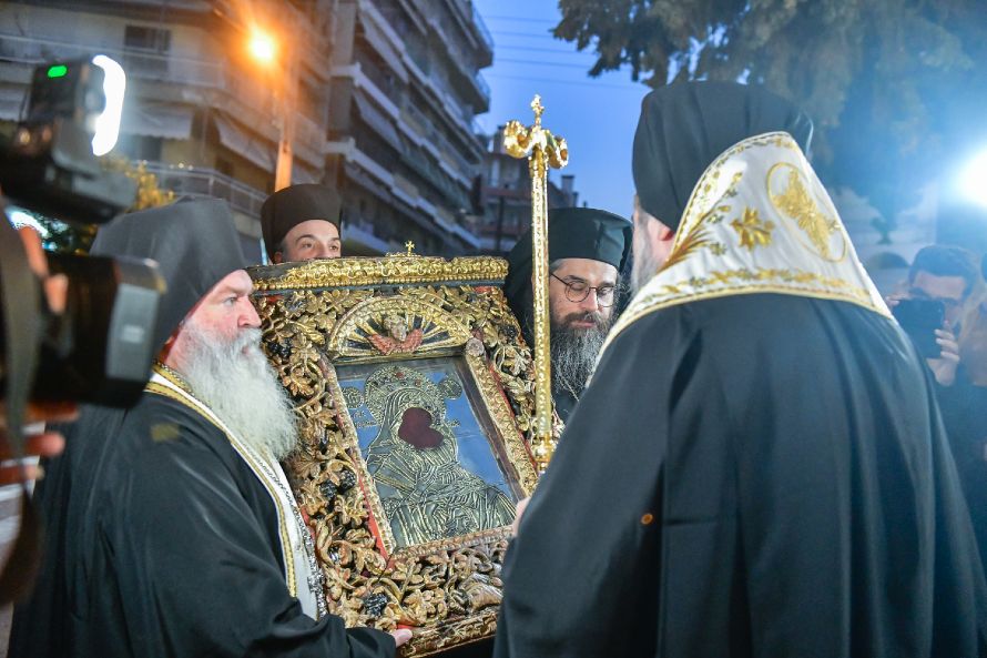 Υποδοχή της ιεράς εικόνας Παναγίας «Χοζοβιωτίσσης» στις Σέρρες- φωτογραφίες