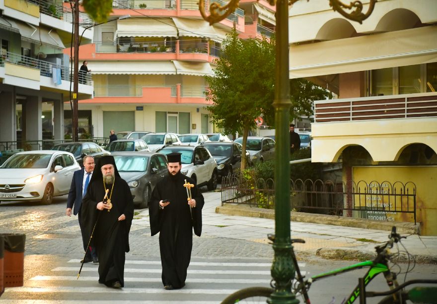 Υποδοχή της ιεράς εικόνας Παναγίας «Χοζοβιωτίσσης» στις Σέρρες- φωτογραφίες