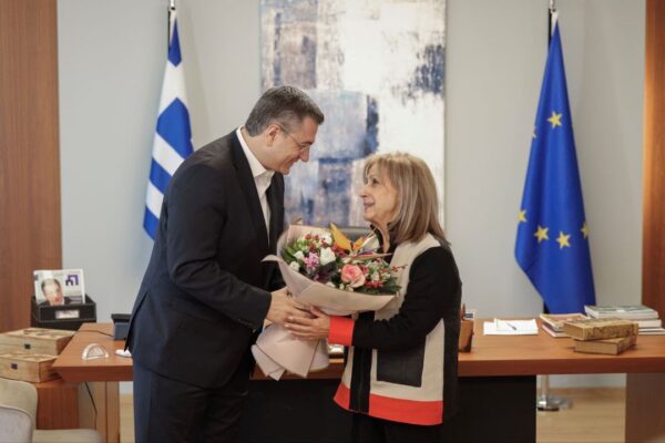 ΠΚΜ: Ανέλαβε κι επίσημα τα καθήκοντά της η Αθηνά Αηδονά