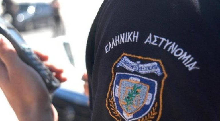 Η 35χρονη σύζυγος «σπάει» την σιωπή της για τον αστυνομικό της Βουλής- «Δεν μπορούσα να πάω πουθενά για βοήθεια, είχε παντού άκρες»