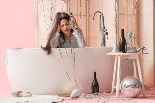 Hangover: Τι να φάτε για να το αντιμετωπίσετε και όχι, δεν είναι αυτό που νομίζετε