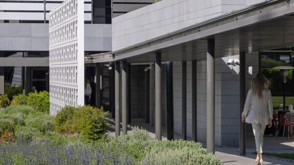 Metlen: Η έρευνα βωξίτη στη Γκάνα εντάσσεται στα εμβληματικά έργα του Global Gateway 2025 της ΕΕ