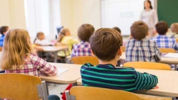 Οι αργίες του 2025 για τα σχολεία – Πότε πέφτουν οι διακοπές του Πάσχα