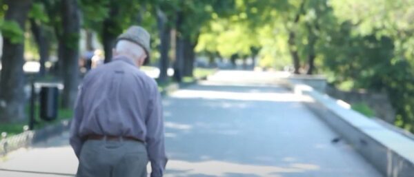 Ποιοι συνταξιούχοι θα πάρουν διπλή αύξηση στην πληρωμή του Δεκεμβρίου - video