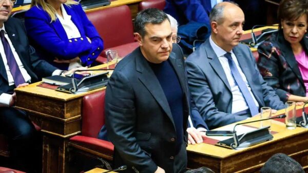 Αλ. Τσίπρας: Εμφανίζεται να καταψηφίζει τις δαπάνες του υπουργείου Εθνικής Άμυνας  – Πληροφορίες για τεχνικό λάθος