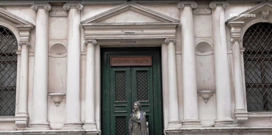 Το άγαλμα της Κάλλας τοποθετήθηκε στο περίφημο Teatro la Fenice