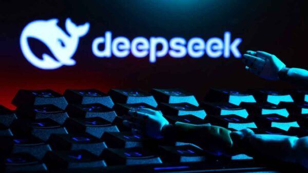 DeepSeek: Το φθηνό και με ανοιχτό κώδικα κινεζικό ΑΙ που γκρέμισε τη Wall Street κι έκανε τις ΗΠΑ να χάσουν τον ύπνο τους