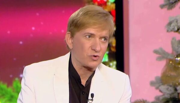 Μάκης Δελαπόρτας: «Κάθε χρόνο πέθαινε και μια αδελφή της από καρκίνο, ένιωθε πως ερχόταν η σειρά της»