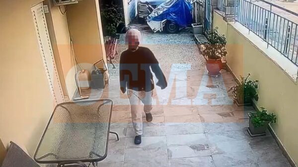 Βίντεο από τη διάρρηξη στο σπίτι 33χρονου από την πρώην σύζυγό του - «Έψαχνε το λάπτοπ, ήθελε να ξέρει με ποια μιλάω»