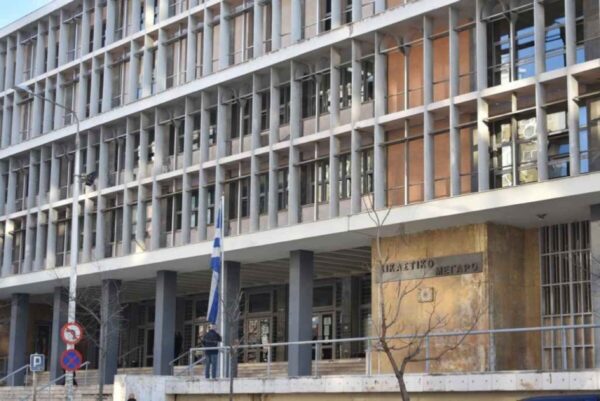 Θεσσαλονίκη: Κάθειρξη 12 ετών και πέντε μηνών σε 31χρονο που παρέσυρε και εγκατέλειψε 15χρονη στην άσφαλτο