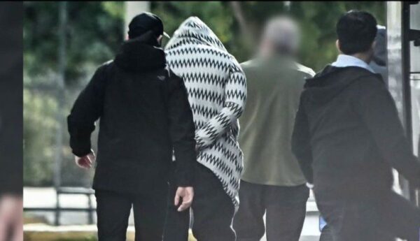 Κύκλωμα προστασίας οίκων ανοχής: Κακουργηματικές διώξεις στους 19 κατηγορούμενους