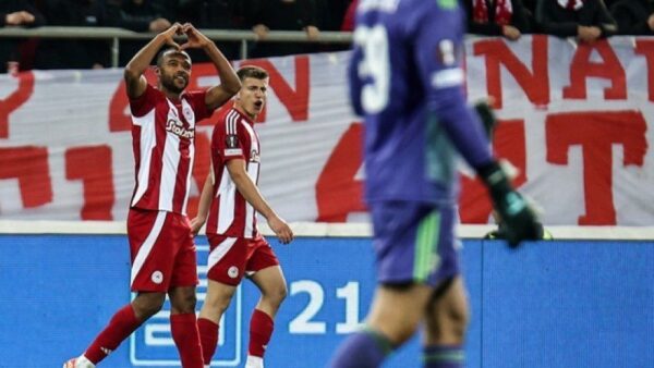 Ολυμπιακός – Καραμπάγκ 3-0: «Πέταξε» στους «16»