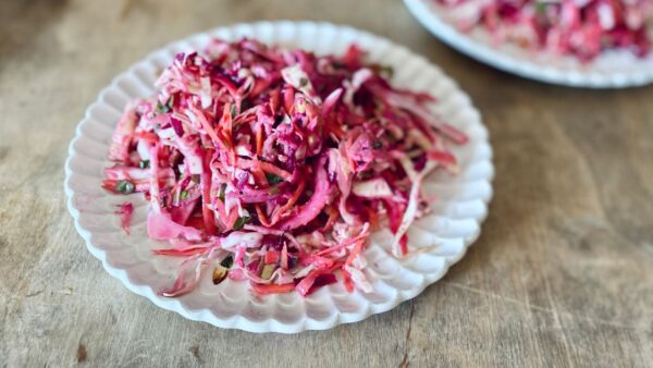 Συνταγή για απίστευτα νόστιμη coleslaw χωρίς μαγιονέζα