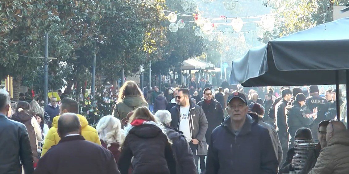 Σέρρες: Ξεκίνησαν οι χειμερινές εκπτώσεις στα καταστήματα - video
