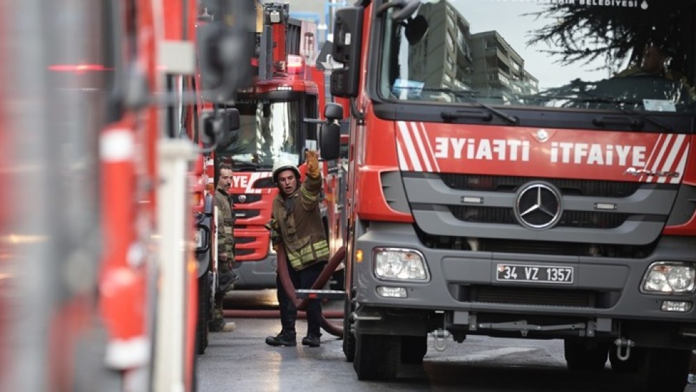 Τουρκία-πυροσβεστικη 10 νεκροί από πυρκαγιά σε χιονοδρομικό κέντρο στην Τουρκία
