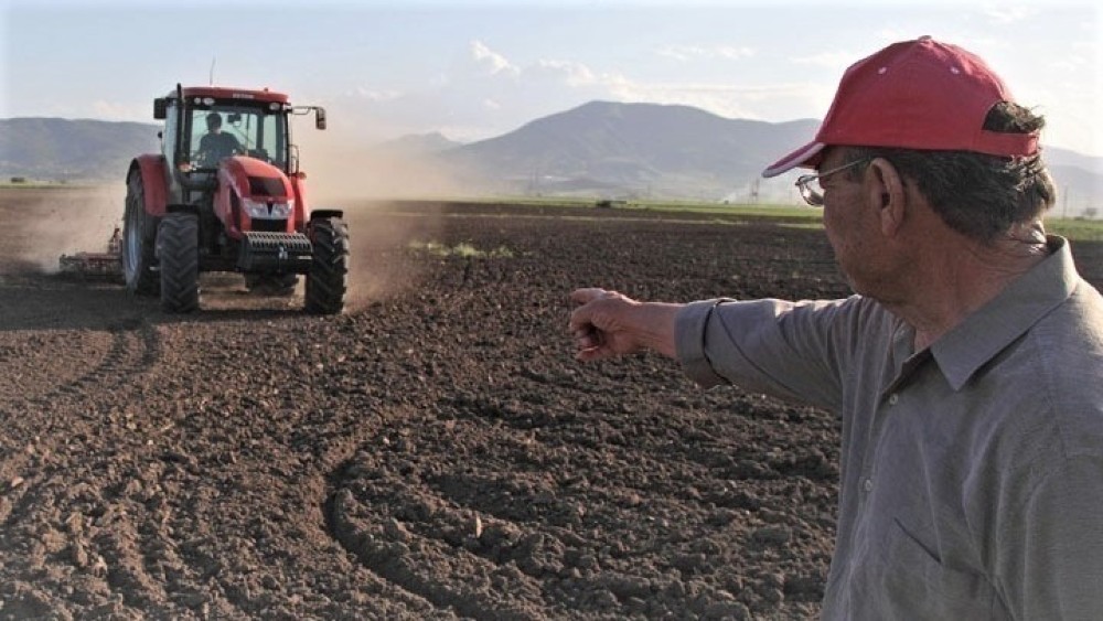 agrotes Κίνημα Δημοκρατίας: Παρουσιάζει τις προτάσεις του για τον αγροτικό τομές