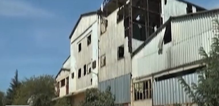 Εργοστάσιο από αμίαντο στην Σκοτούσσα Σερρών: "όλα τριγύρω αλλάζουνε κι όλα τα ίδια μένουν κι οι κάτοικοι φεύγουν από καρκίνο - video